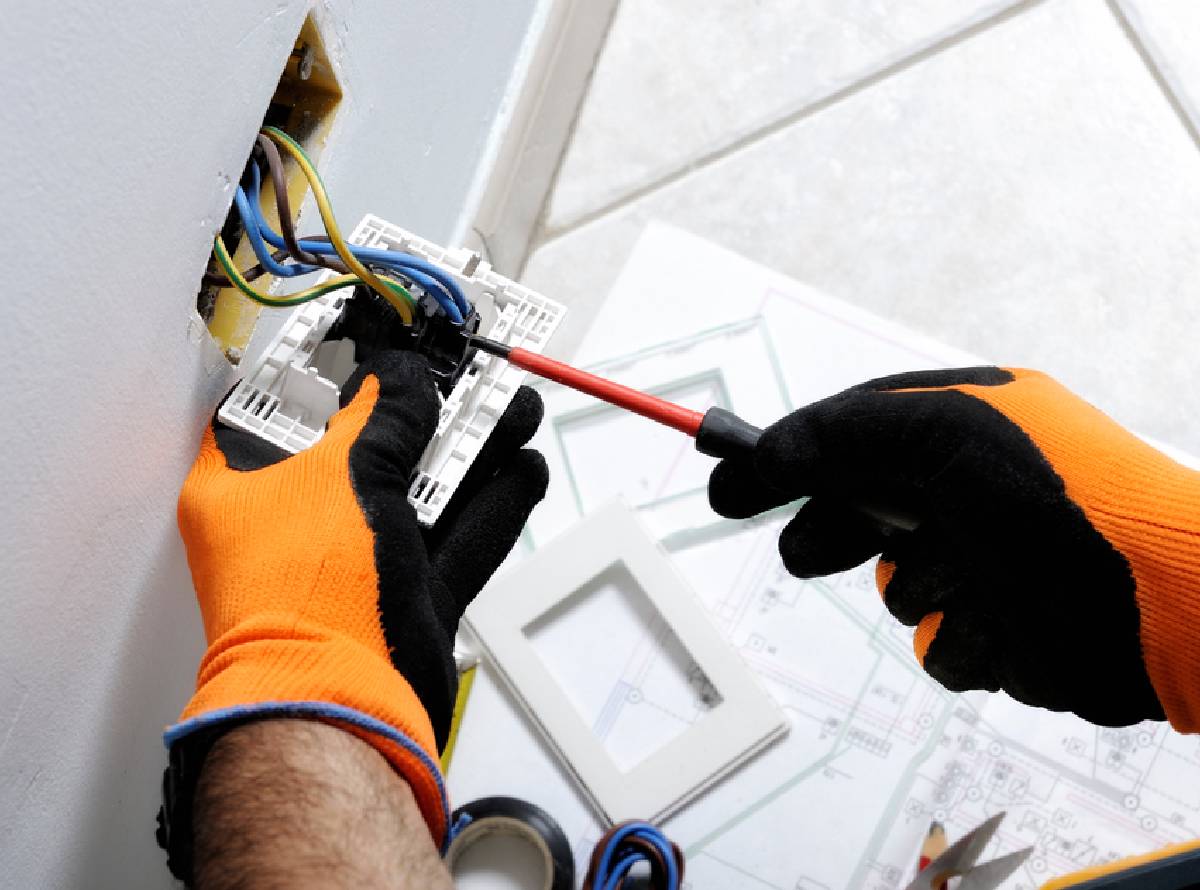 Electricians in Evesham and Worcestershire